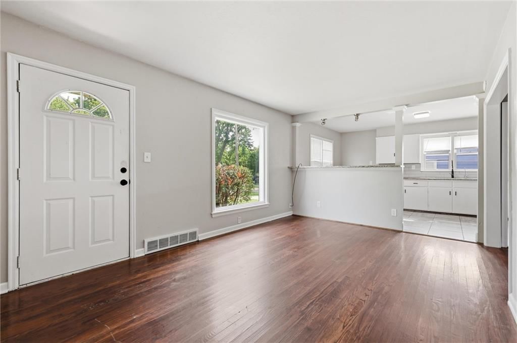 3625 Kimball Avenue — photo 6