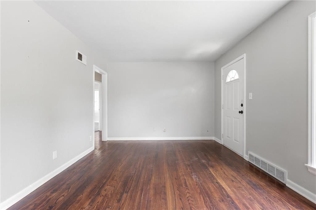 3625 Kimball Avenue — photo 8