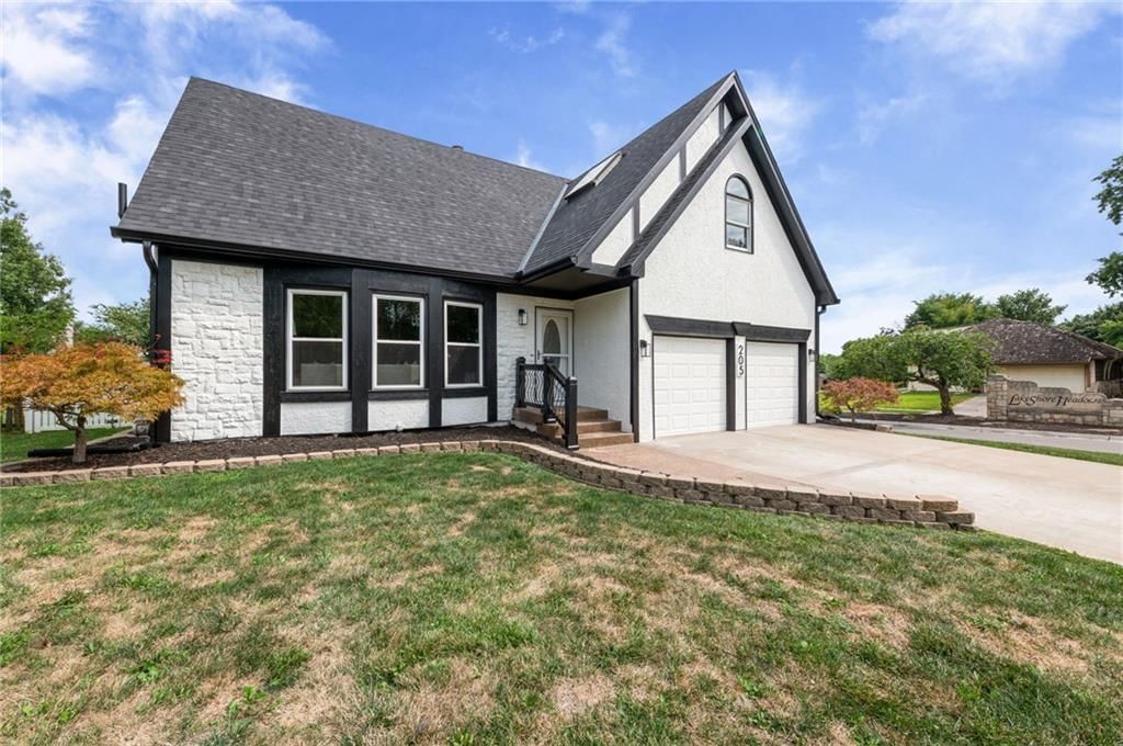 205 Johnston Parkway — photo 3