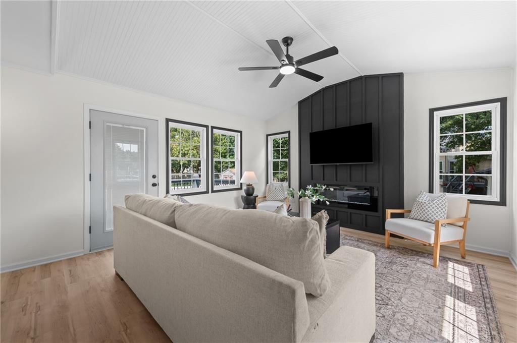 205 Johnston Parkway — photo 15