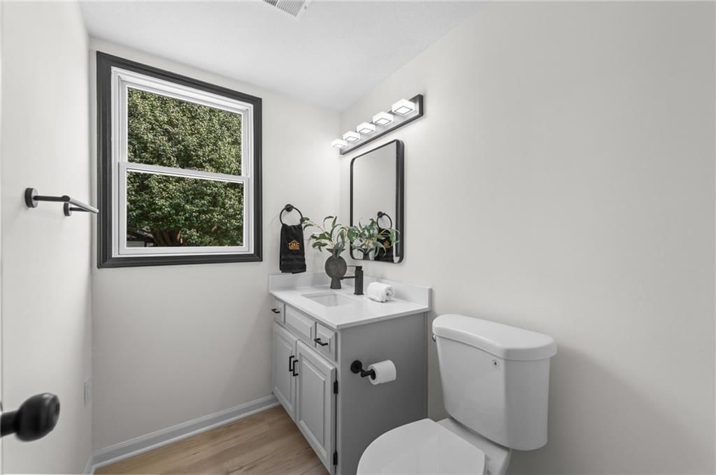 205 Johnston Parkway — photo 19