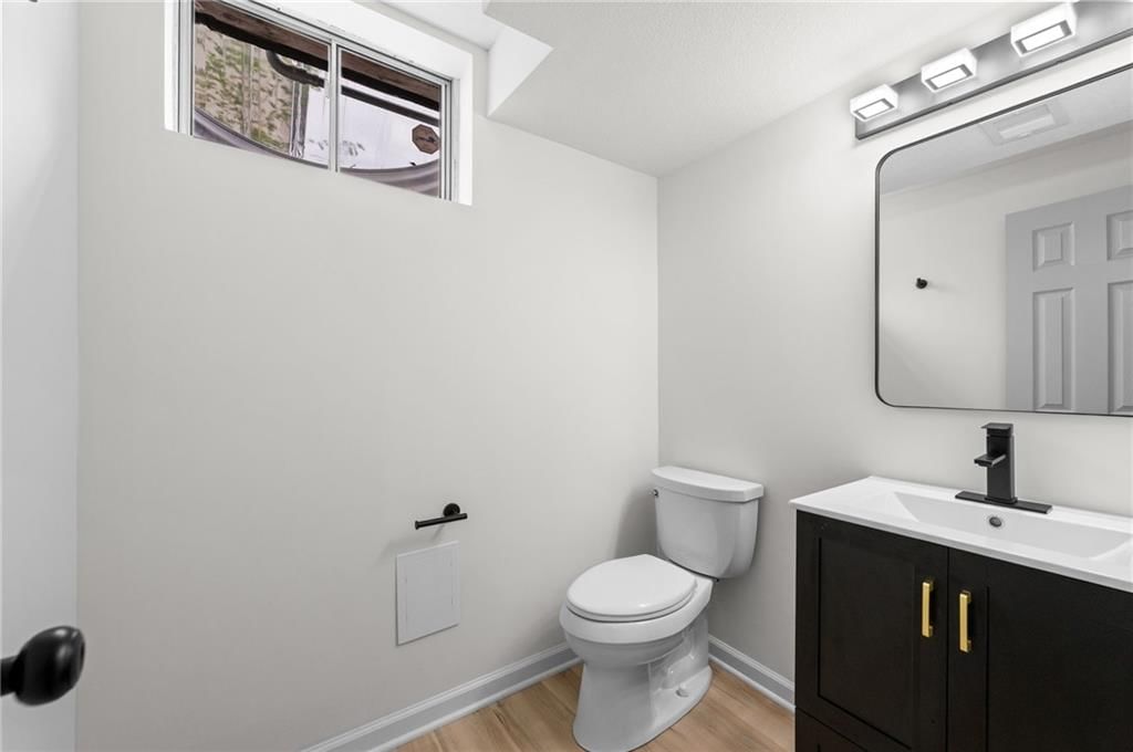 205 Johnston Parkway — photo 23