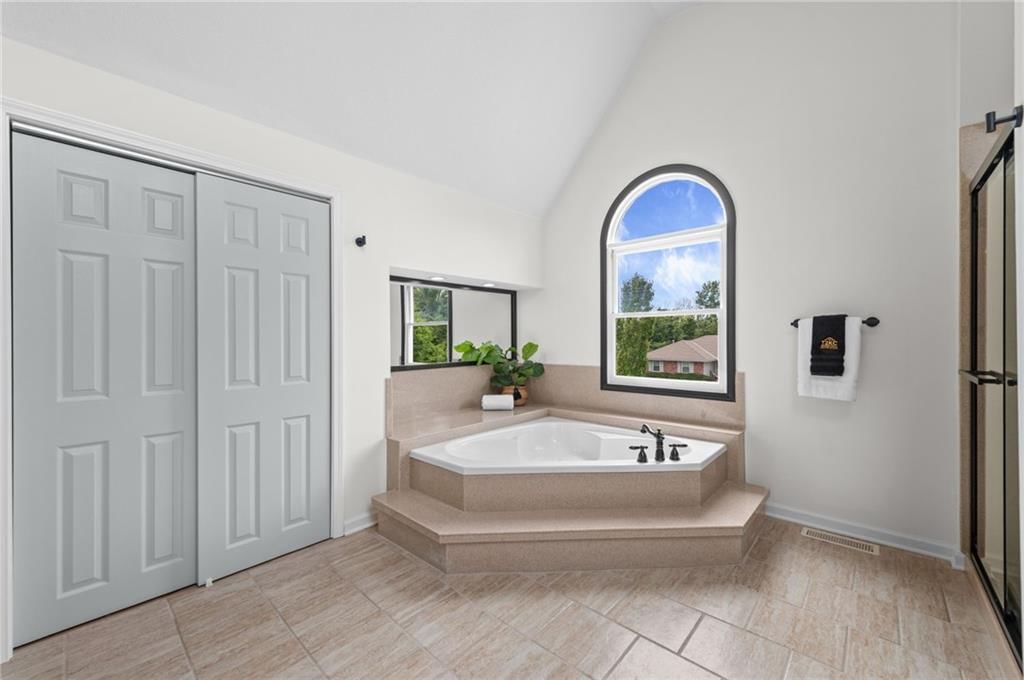 205 Johnston Parkway — photo 34