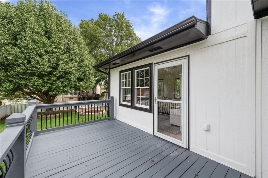 205 Johnston Parkway — photo 39