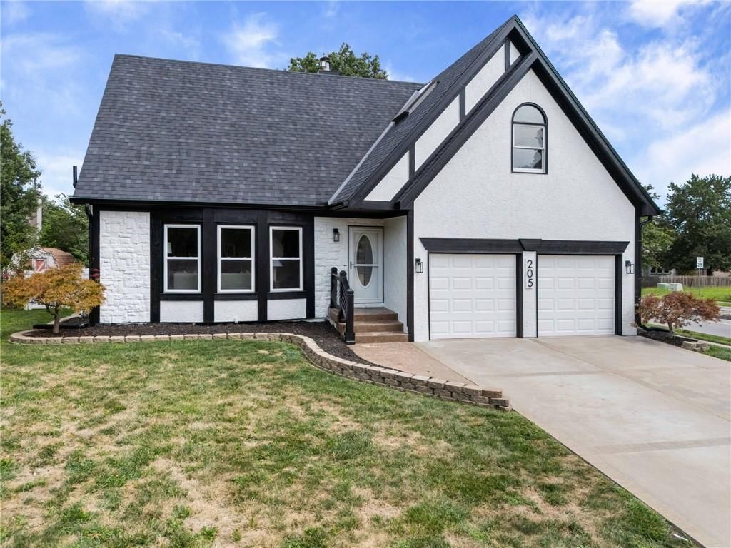205 Johnston Parkway — photo 50