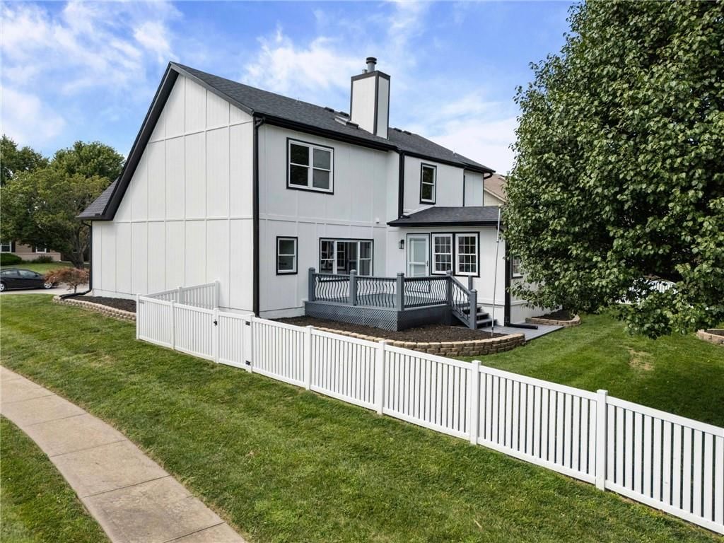 205 Johnston Parkway — photo 51