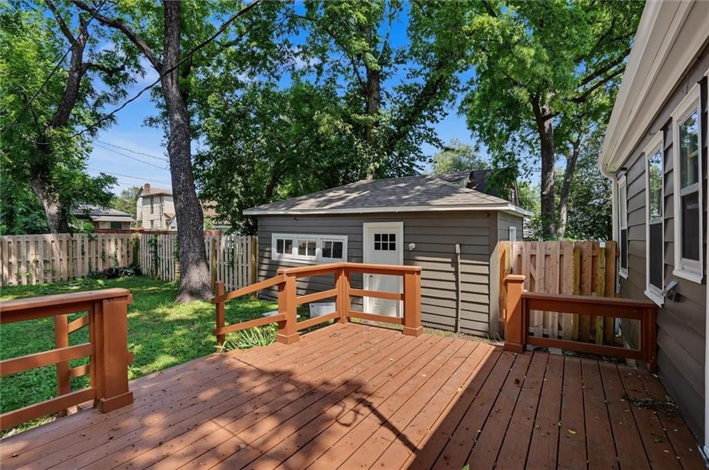 709 Illinois Street — photo 24