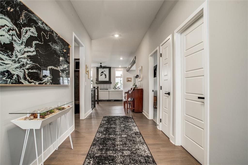 213 SW Davenport Drive — photo 2