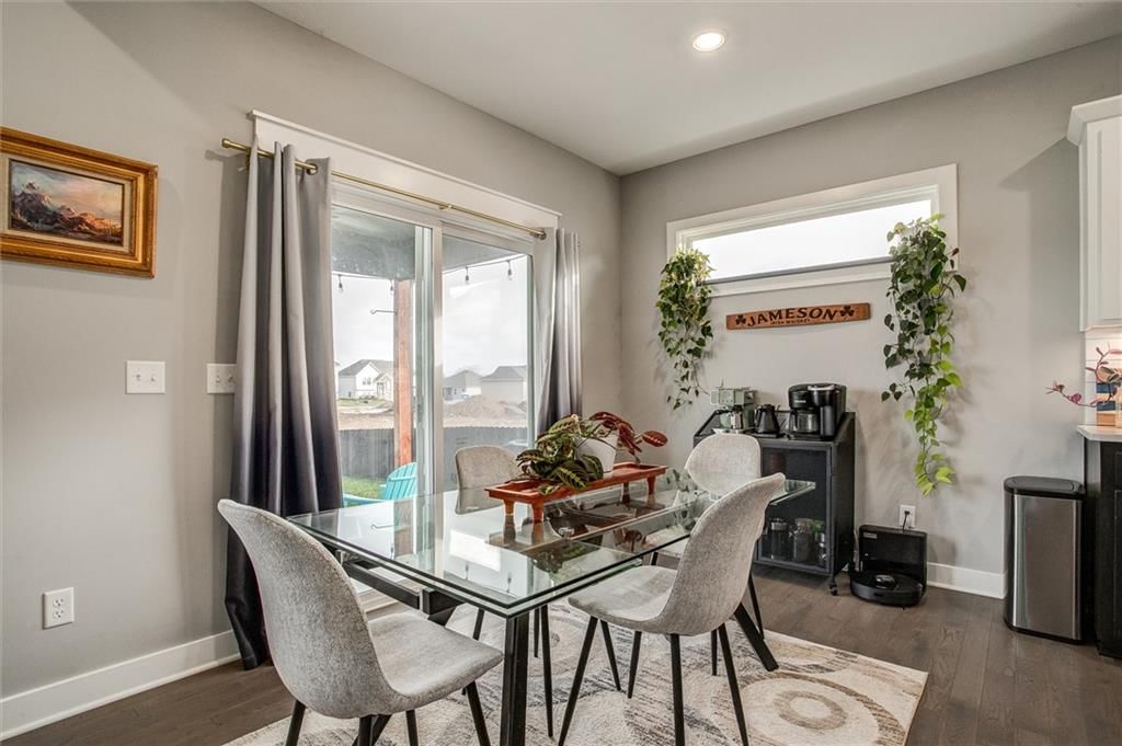 213 SW Davenport Drive — photo 6