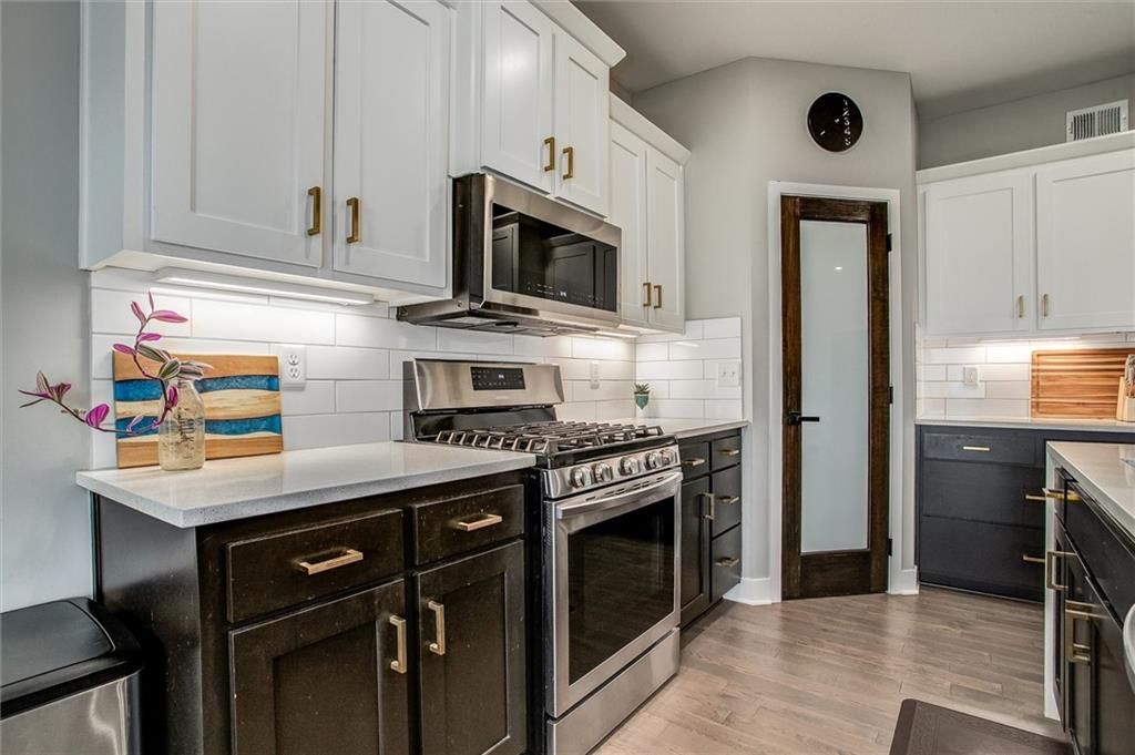 213 SW Davenport Drive — photo 8