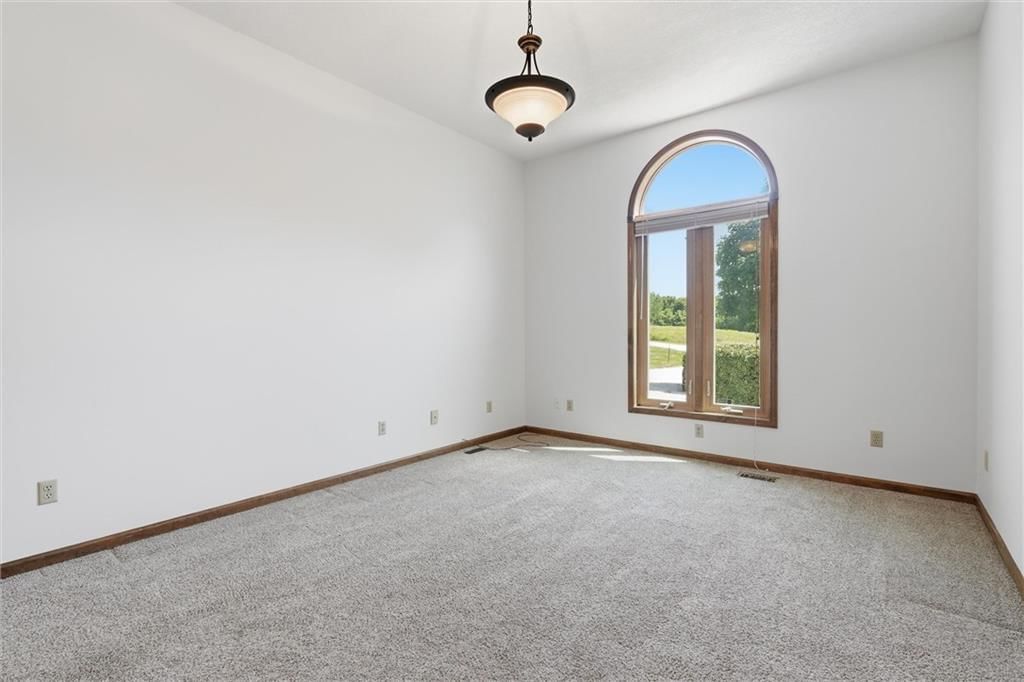 10610 Waverly Road — photo 11