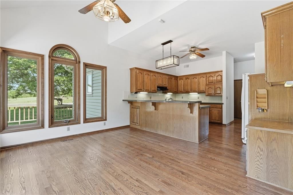 10610 Waverly Road — photo 22
