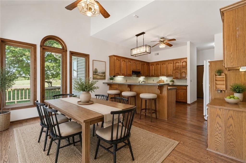 10610 Waverly Road — photo 23