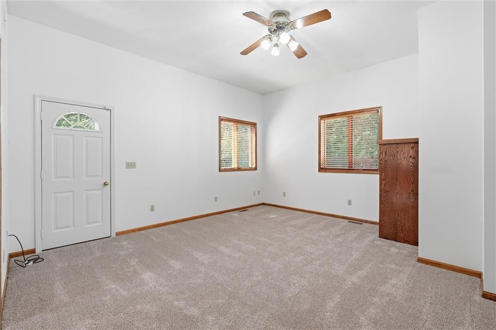 10610 Waverly Road — photo 32