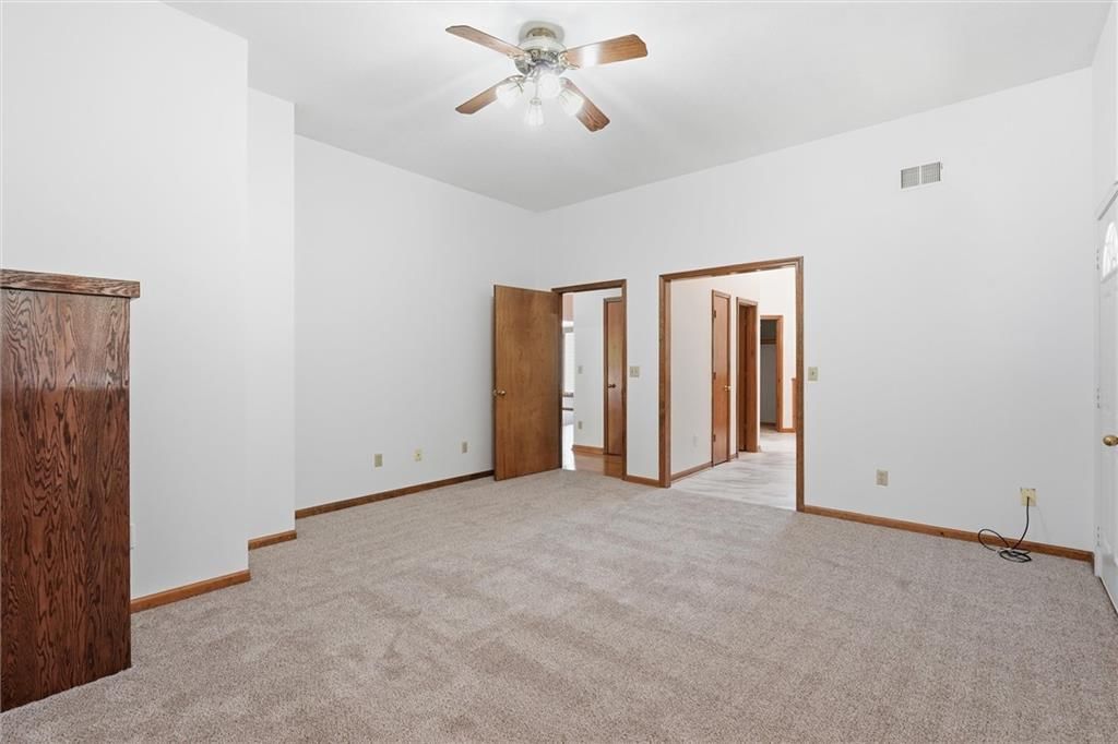 10610 Waverly Road — photo 34