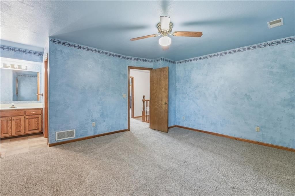 10610 Waverly Road — photo 39