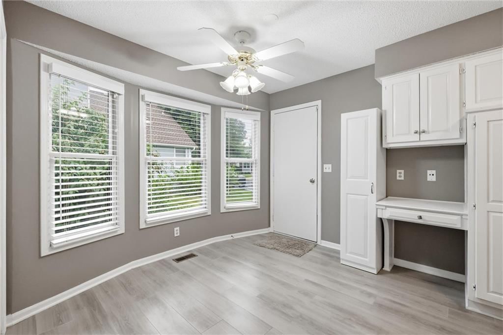15724 Travis Street — photo 10