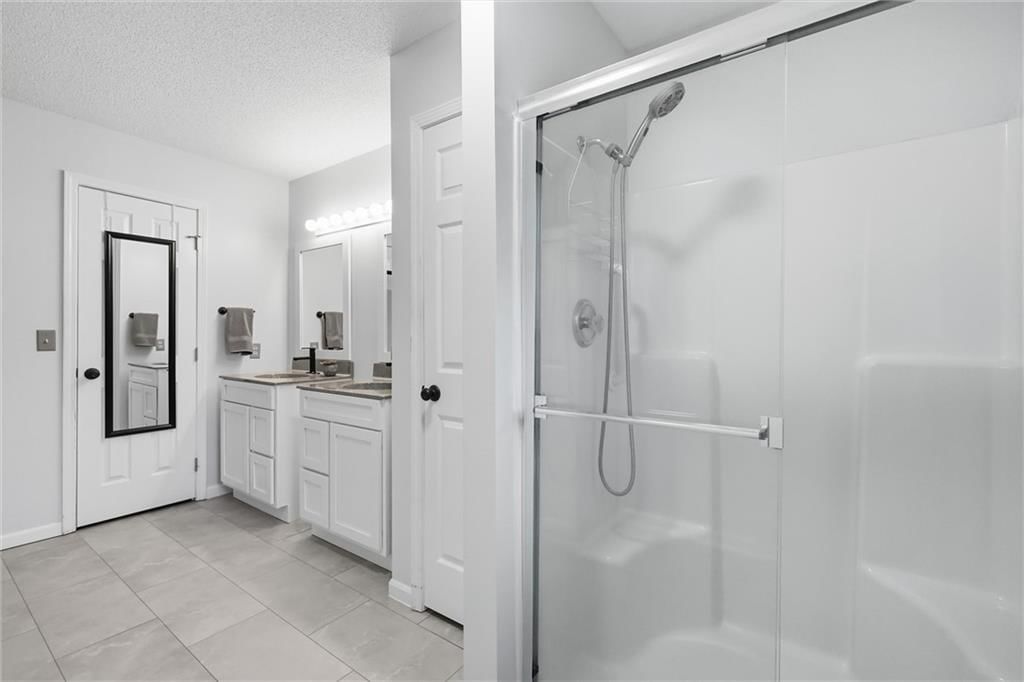 15724 Travis Street — photo 21