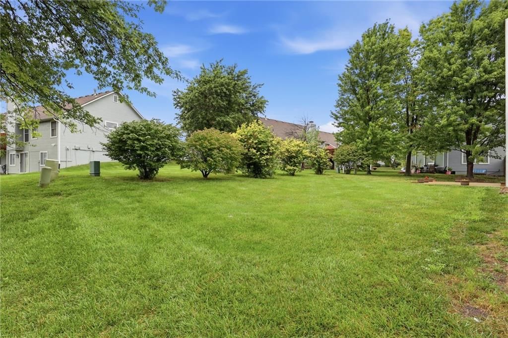 15724 Travis Street — photo 29