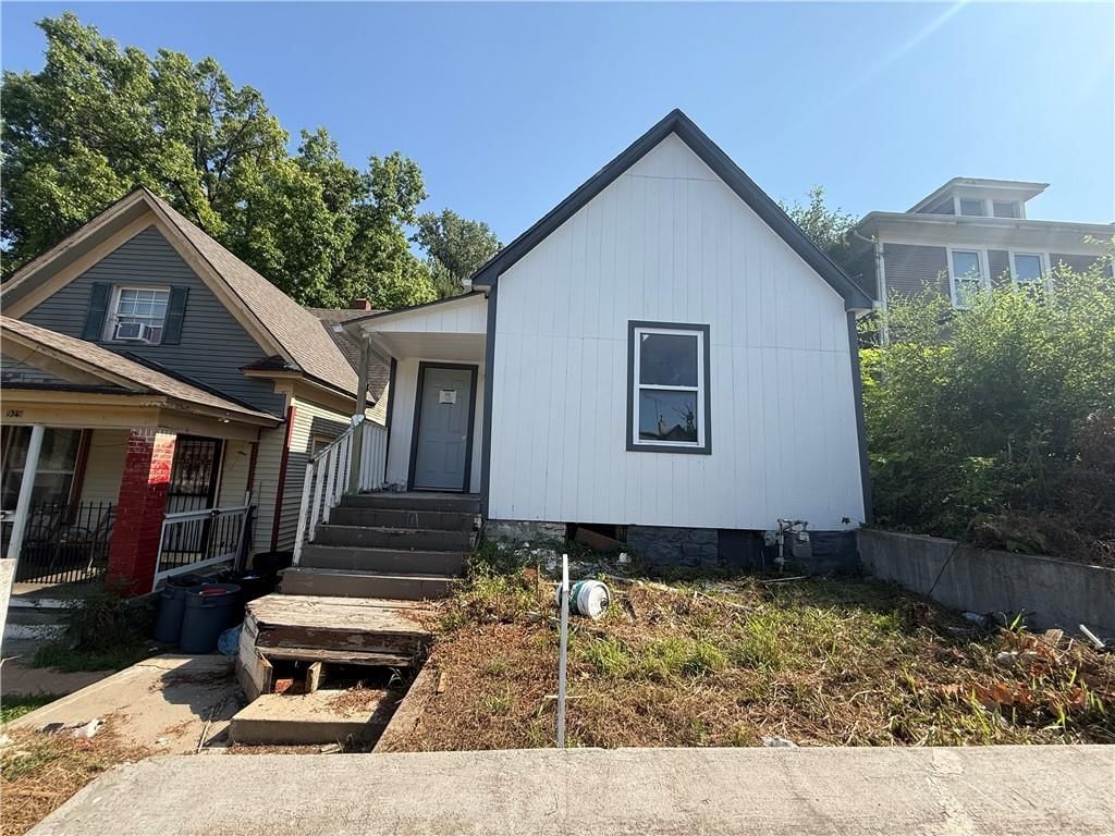 931 Sandusky Avenue — photo 1