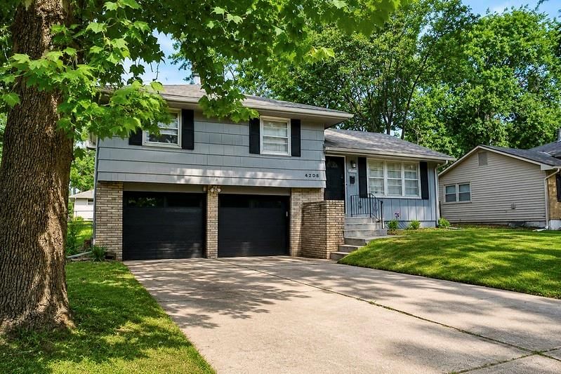 4208 S Osage Street — photo 3