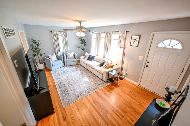 4208 S Osage Street — photo 8
