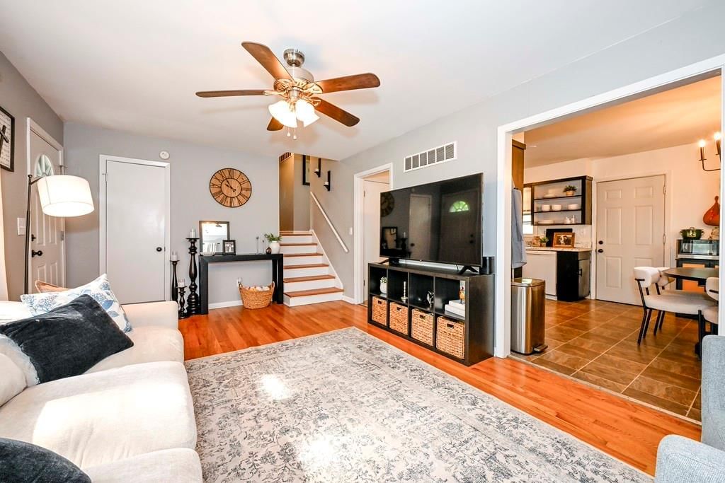 4208 S Osage Street — photo 10