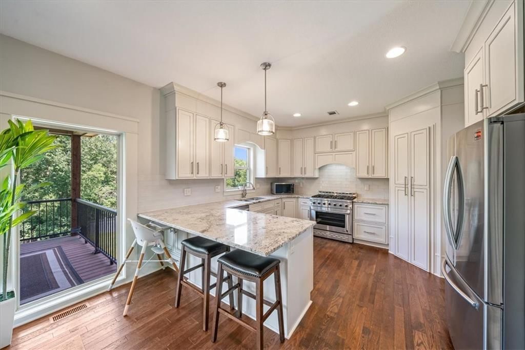 13768 Lookout Drive, Kansas City, MO
