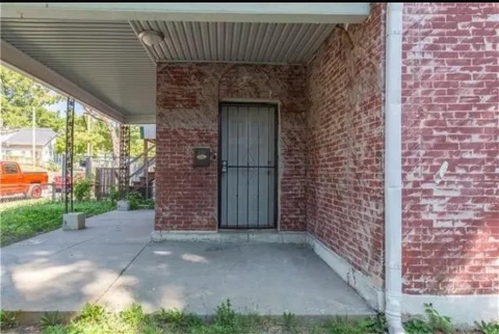 719 Indiana Avenue — photo 2