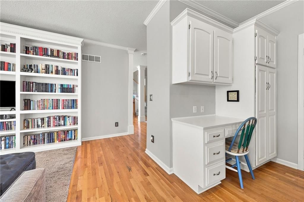 14642 S Hallet Street — photo 24