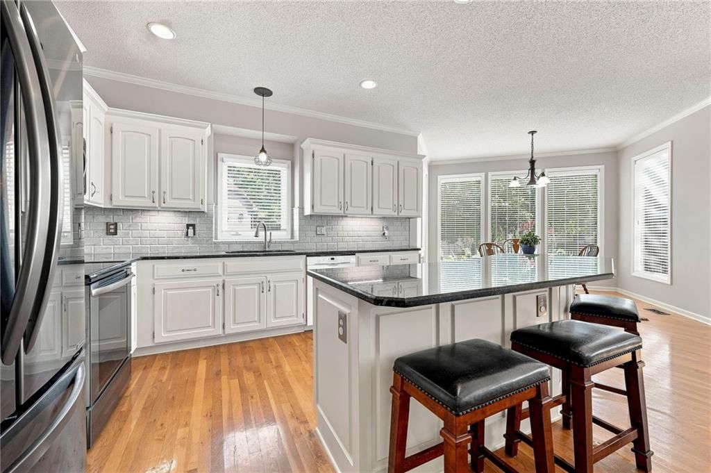 14642 S Hallet Street — photo 29