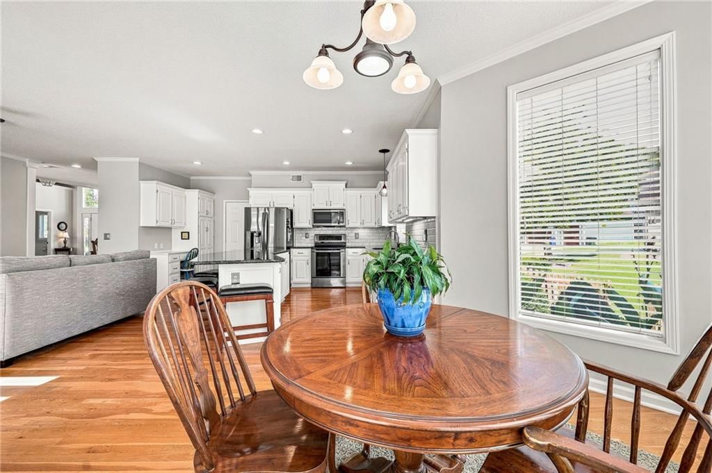 14642 S Hallet Street — photo 32