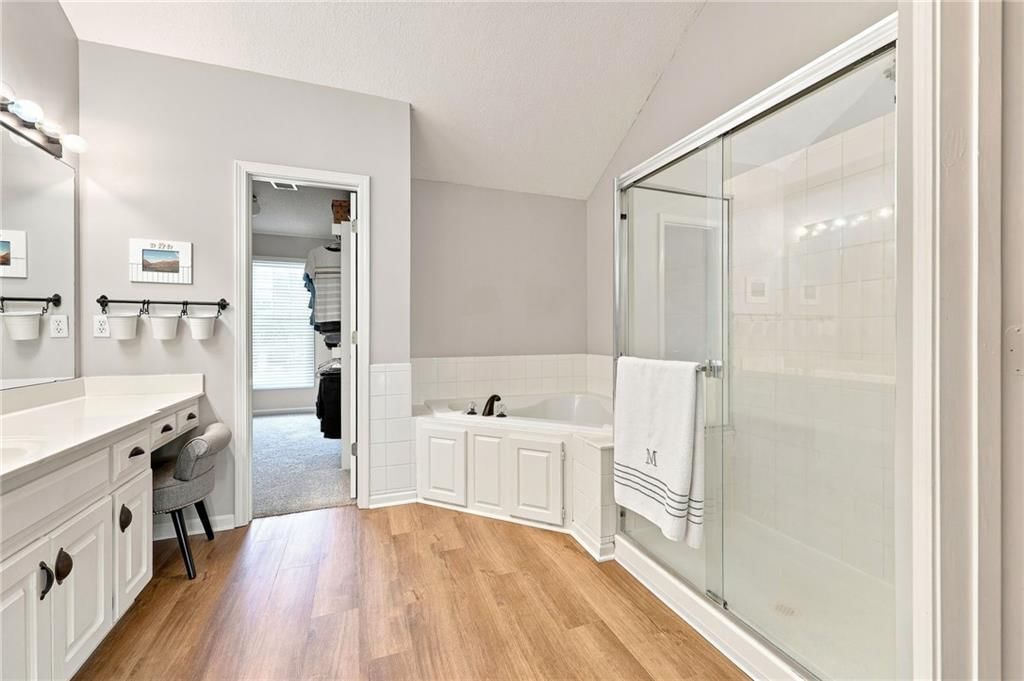 14642 S Hallet Street — photo 45