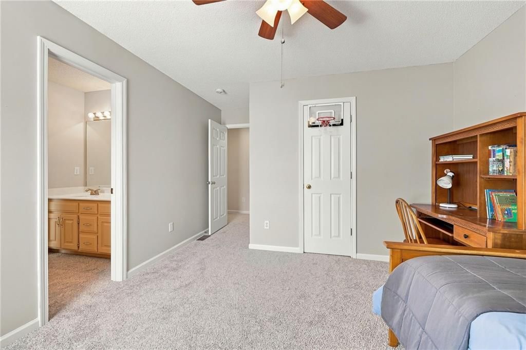 14642 S Hallet Street — photo 52