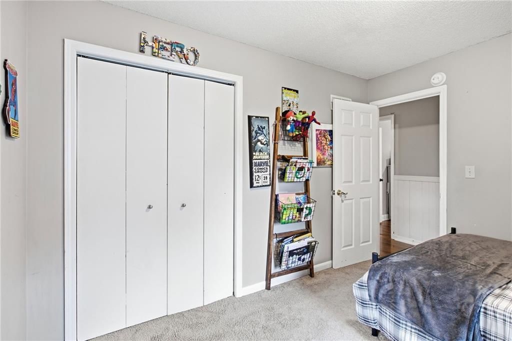1933 NE Peters Drive — photo 12