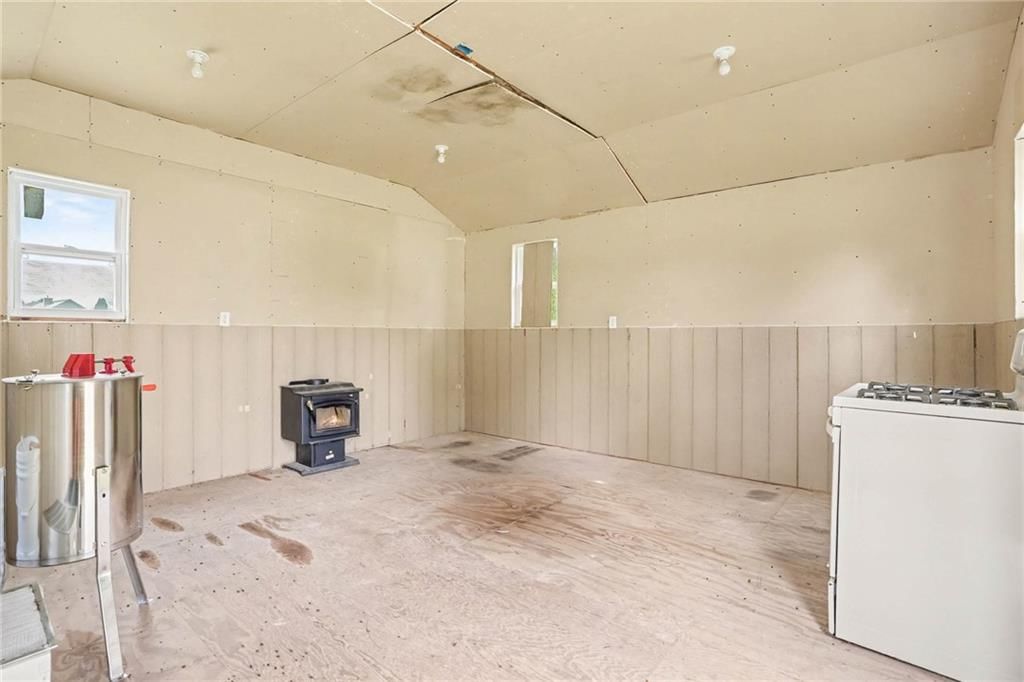 22590 McIntyre Road — photo 31