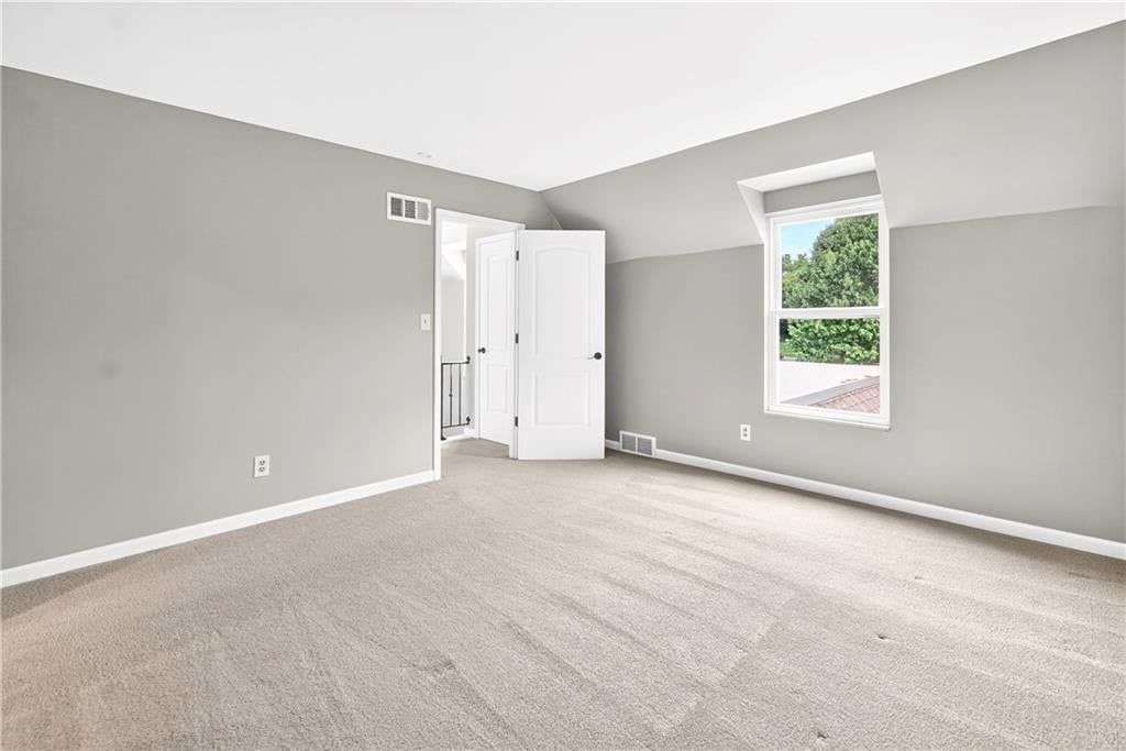 7621 W 102nd Street — photo 12