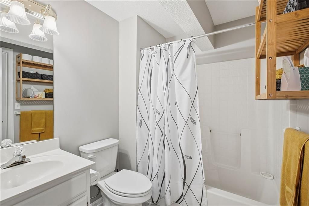 7645 W 149th Street — photo 4