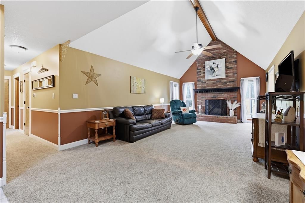 2219 N Whitney Road — photo 4