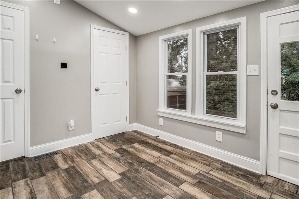 3201 Mcgee Street — photo 17