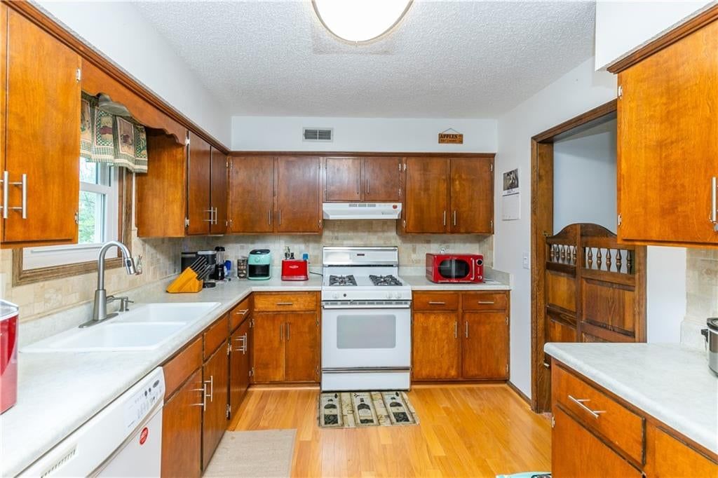 1178 S Delaware Drive — photo 13