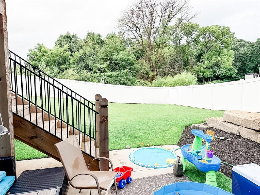 4716 Redwood Street — photo 26