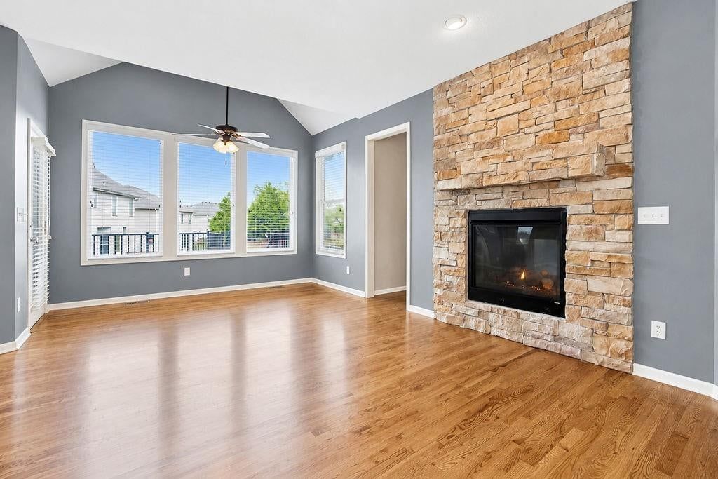 25168 W 150th Terrace — photo 10
