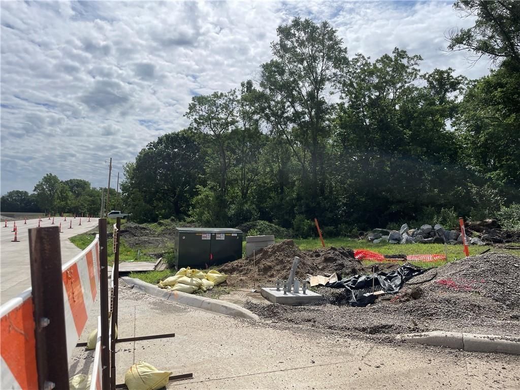 1907 & 1925 Scherer Road — photo 4