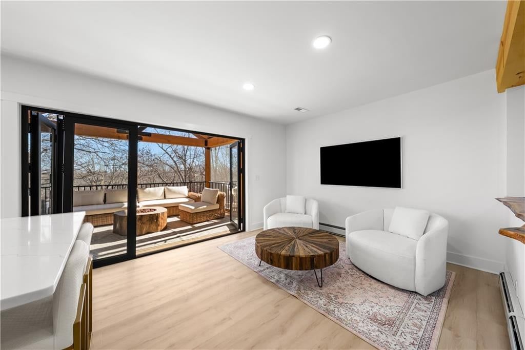 22500 Lakeview Point — photo 6