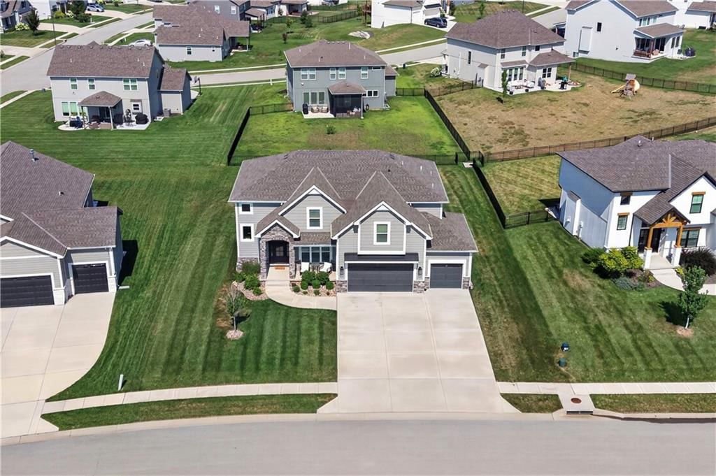 11414 Bluestem Drive — photo 59