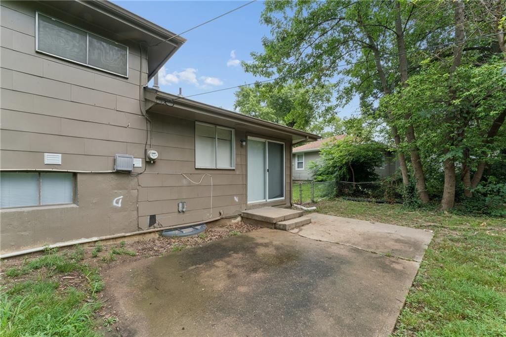 5901 Fairlane Drive — photo 3