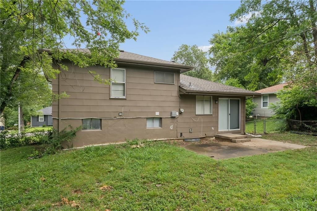 5901 Fairlane Drive — photo 4