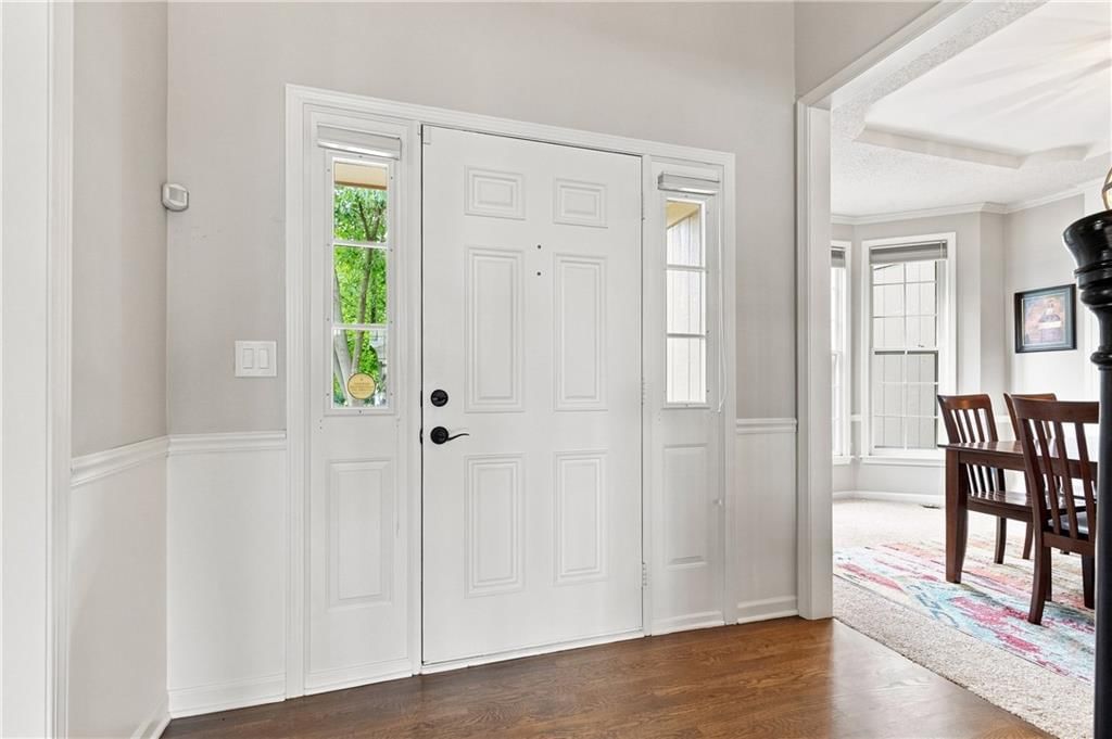 9104 W 131st Terrace — photo 5