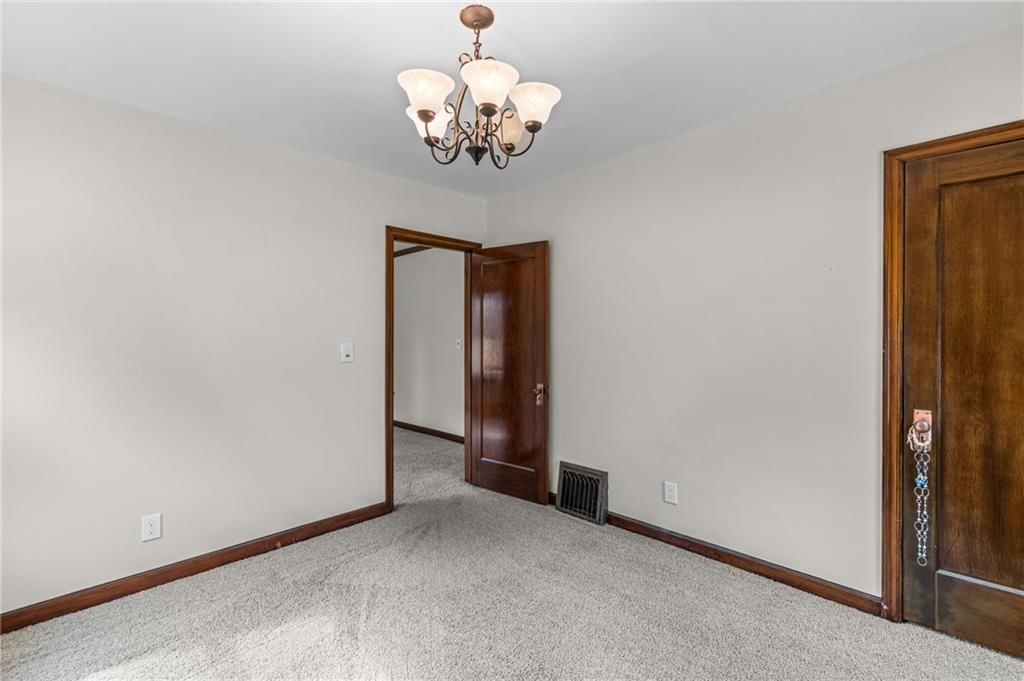 302 W 1st Street — photo 15